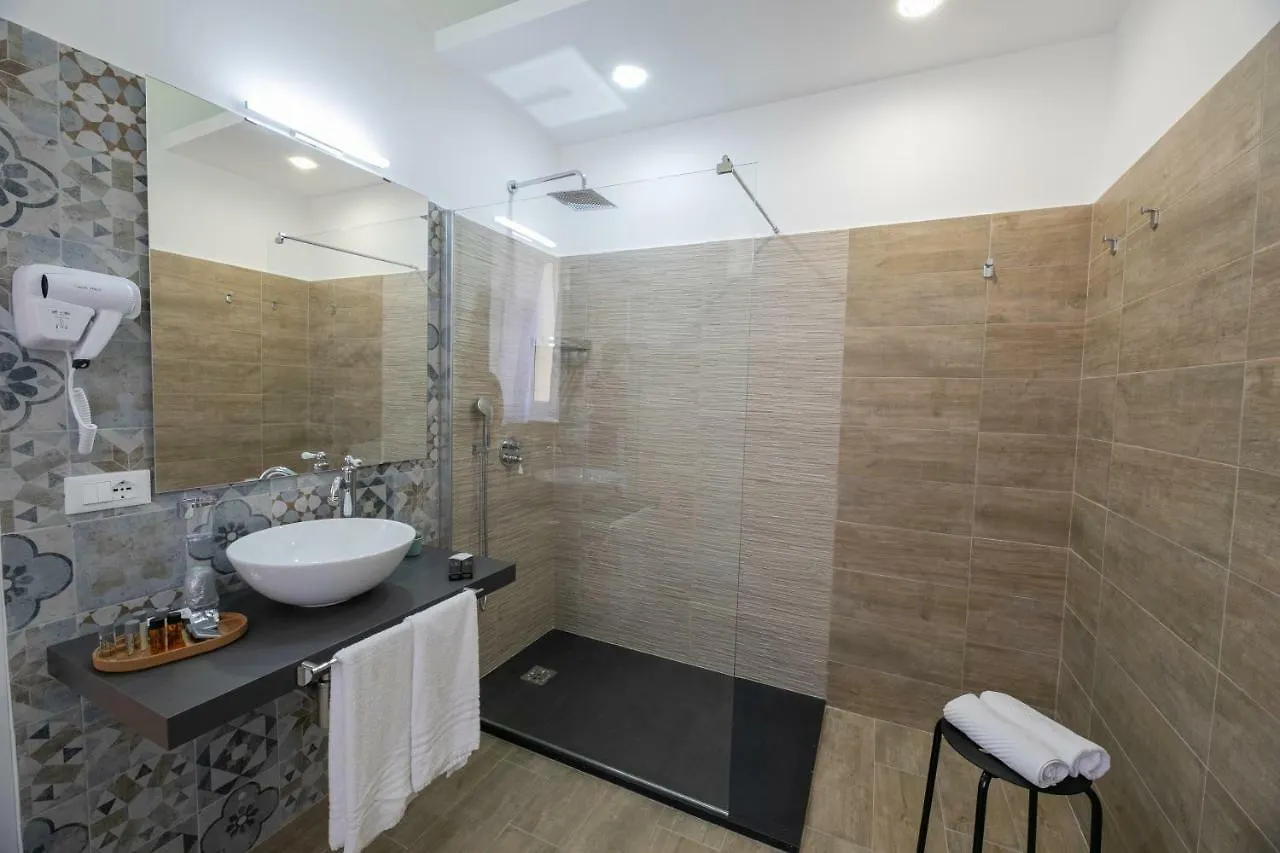 Trigona Garden Suite Noto