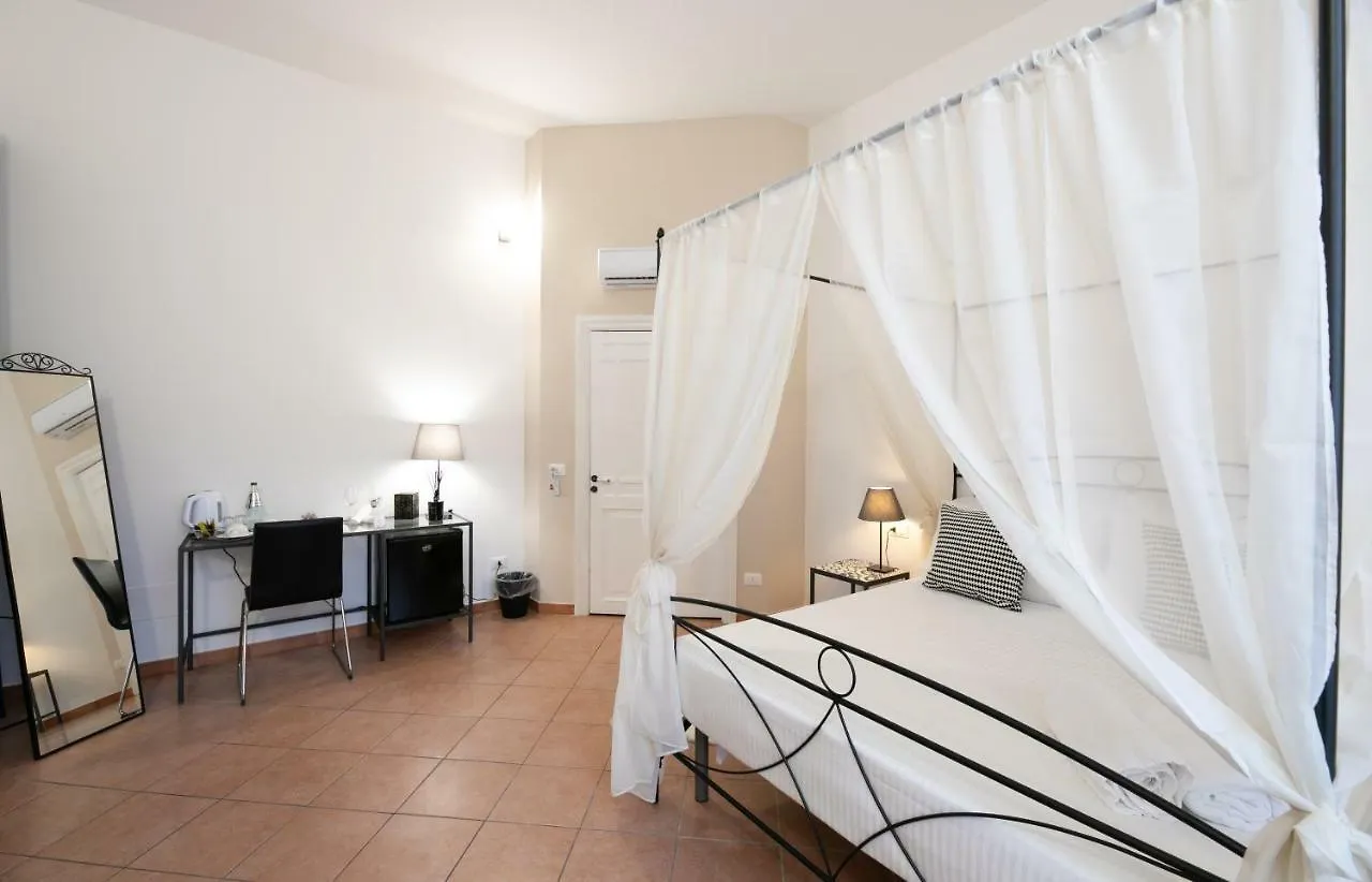 Trigona Garden Suite Noto Pensión