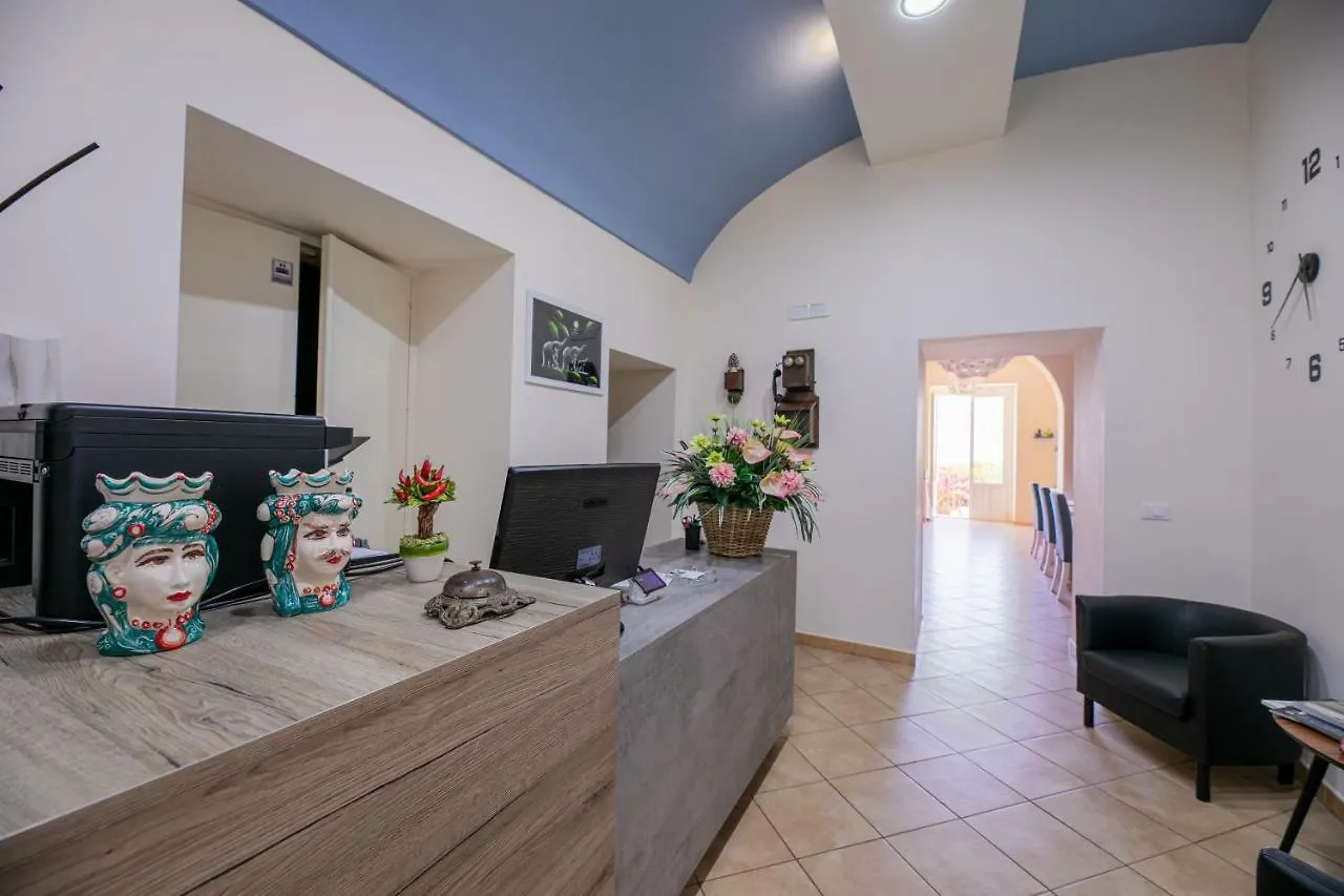 Pensión Trigona Garden Suite Noto Italia