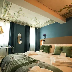  Bed & Breakfast Sant'eufemia 30 Italia
